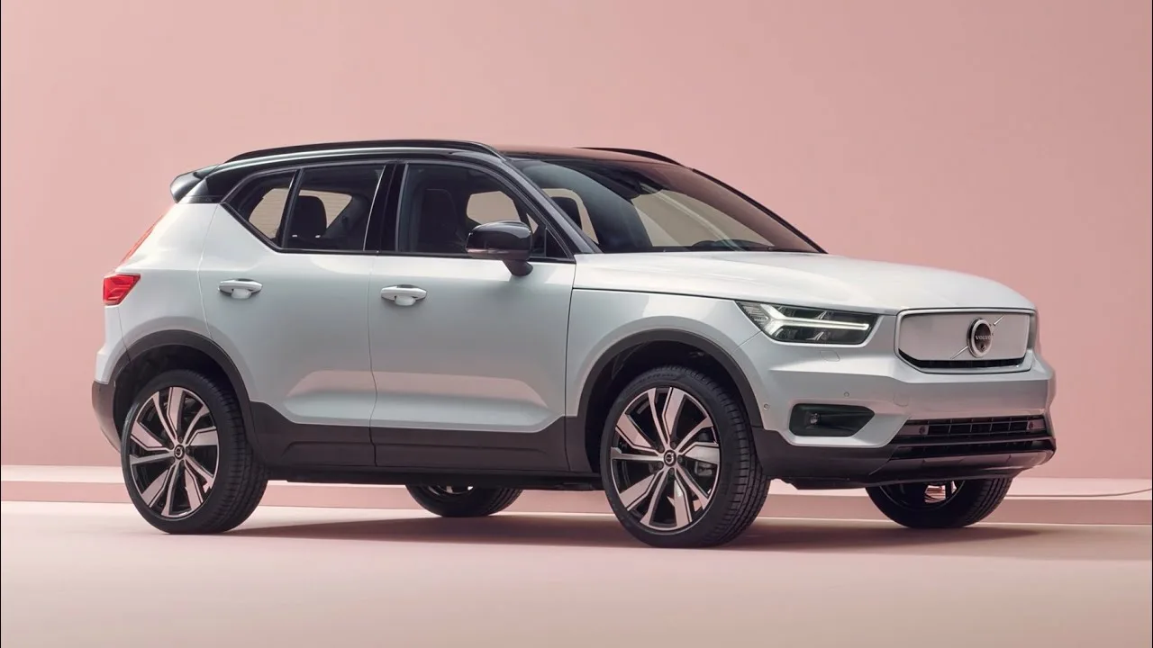 Электромобиль Volvo xc40