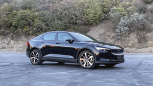 Polestar 2 Performance Pack — спортивные элементы, золотые тормозные суппорты, улучшенная динамика