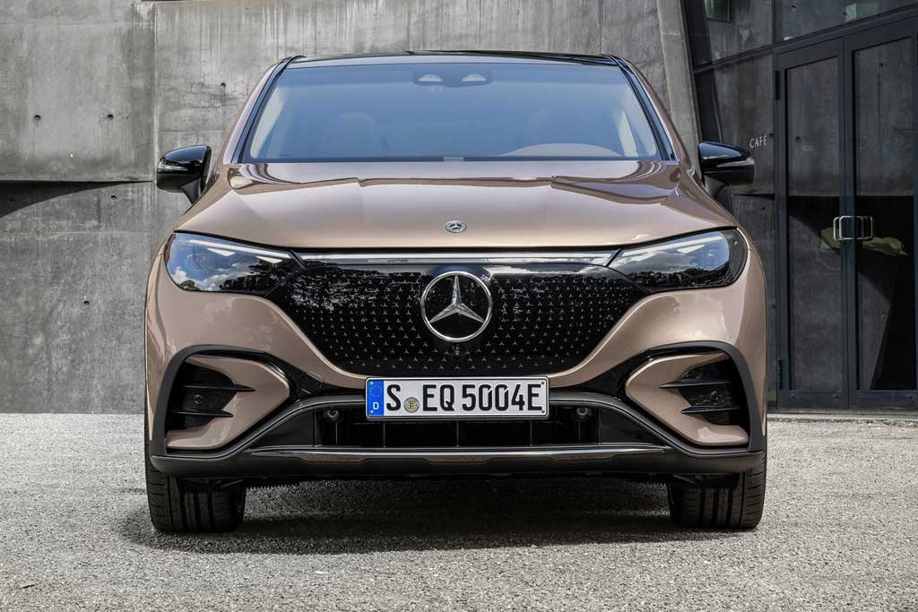 Mercedes-Benz EQE 2022 года — аэродинамический профиль электрического седана бизнес-класса с коэффициентом Cd 0.20