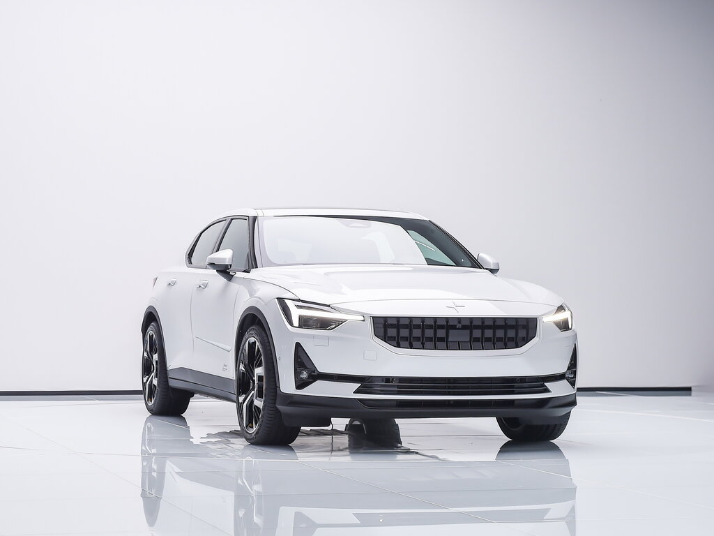 Polestar 2 2022 года — скандинавский дизайн электрического фастбэка, спортивный силуэт, аэродинамический профиль