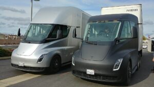 Tesla Semi: Революция в грузоперевозках уже наступила