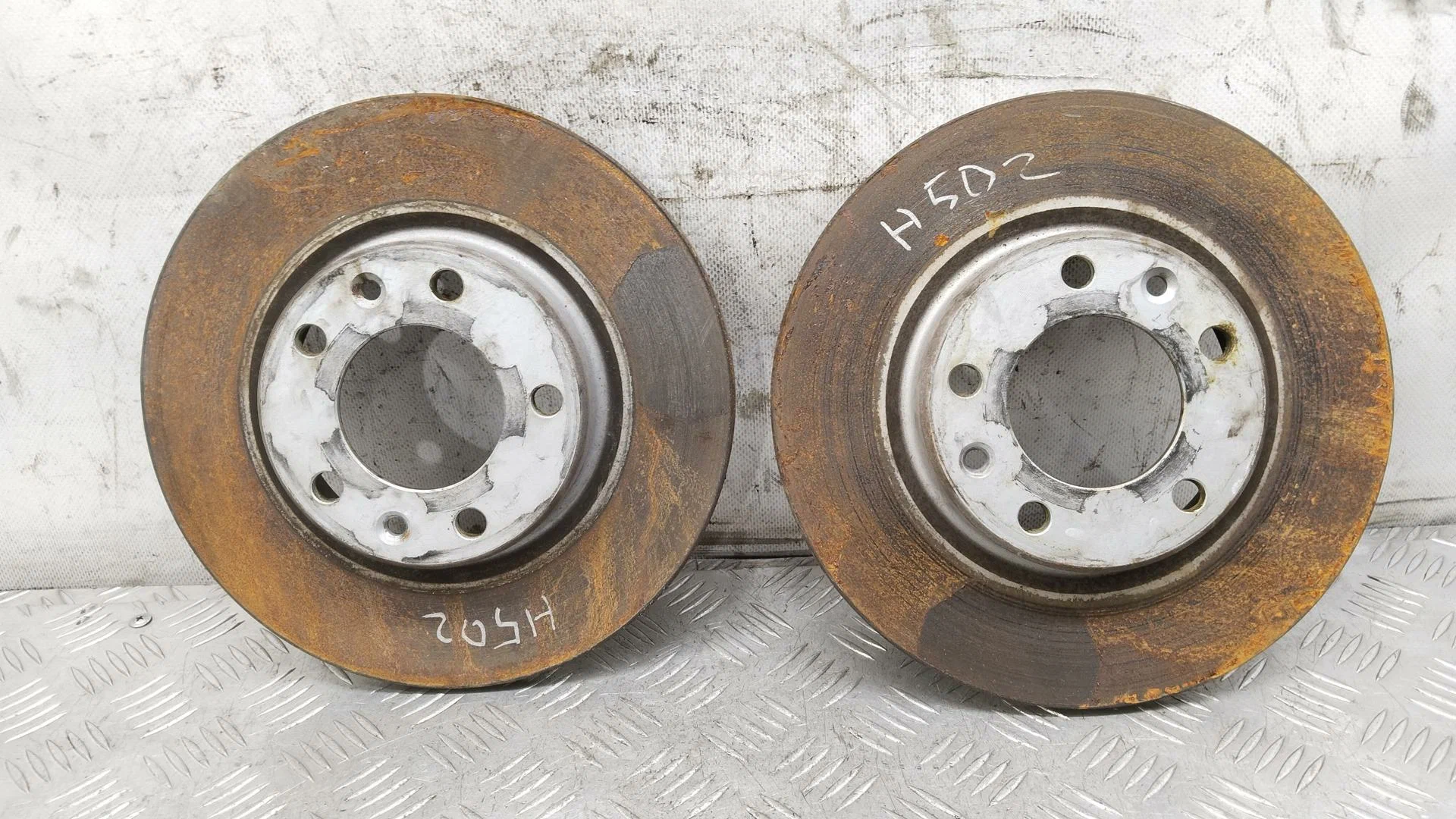 Как понять, что пора менять тормозные диски на Peugeot и что выбрать на замену