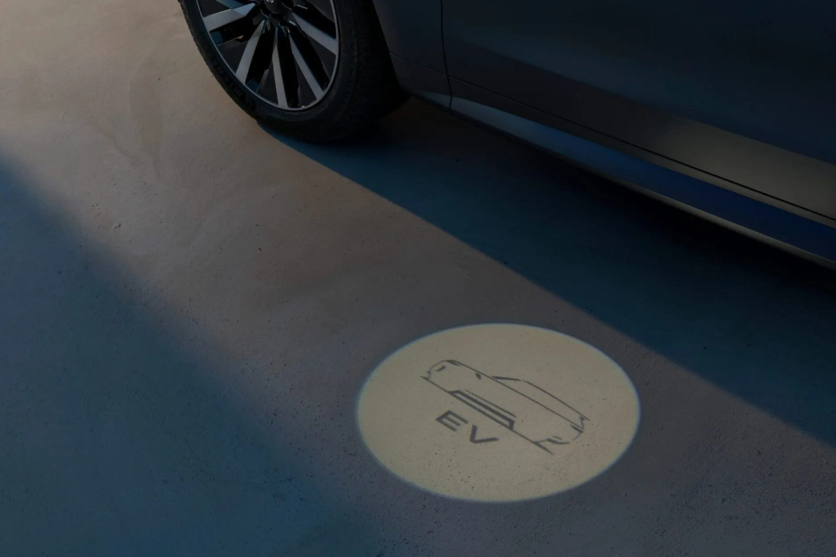 Предпоказ электрического Range Rover Sport: по следам флагмана?