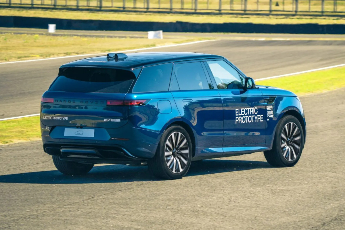 Предпоказ электрического Range Rover Sport: по следам флагмана?