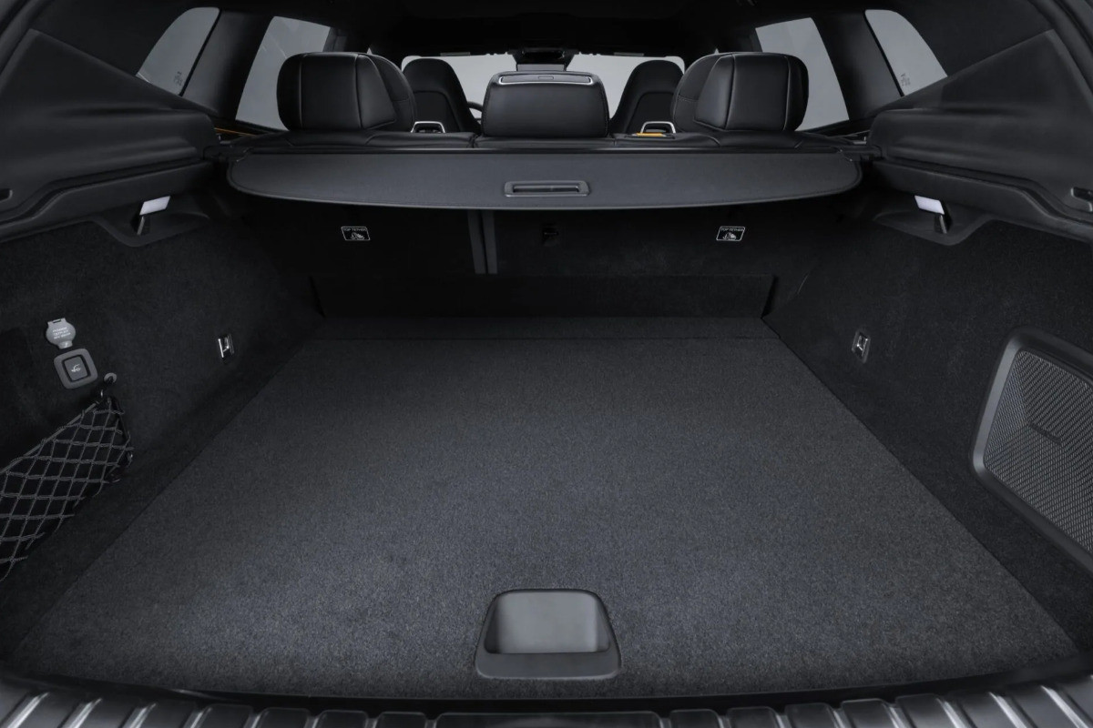 Представлен Polestar 4 SUV (с традиционным задним стеклом)